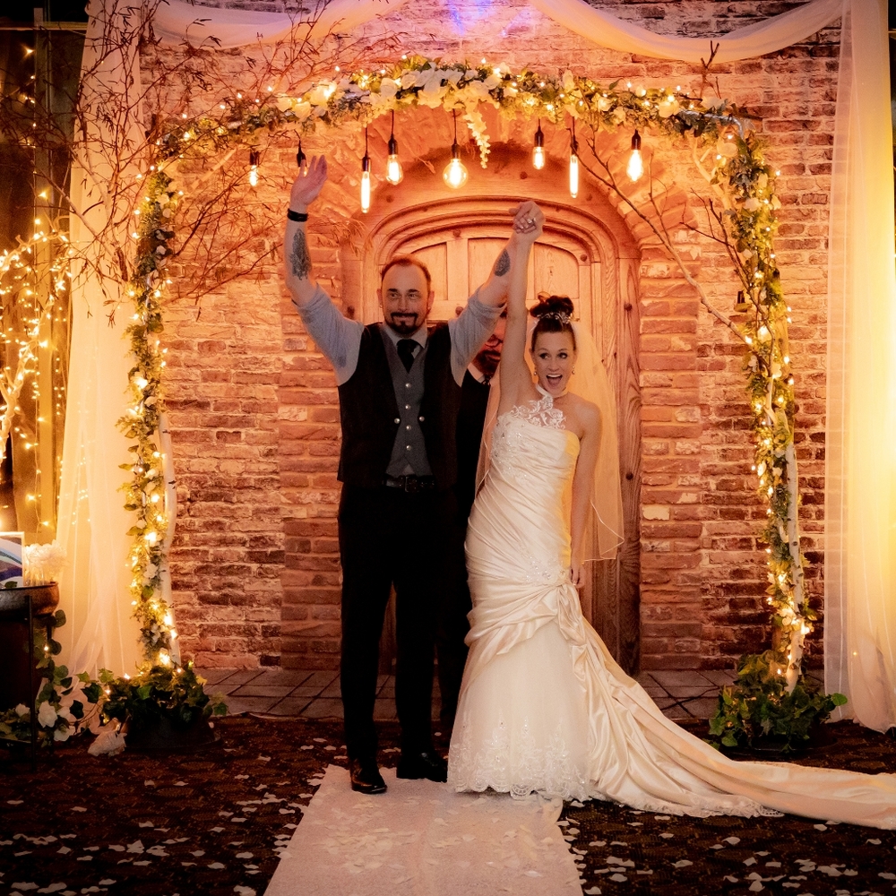 Meet your Posher, Toni and Norm